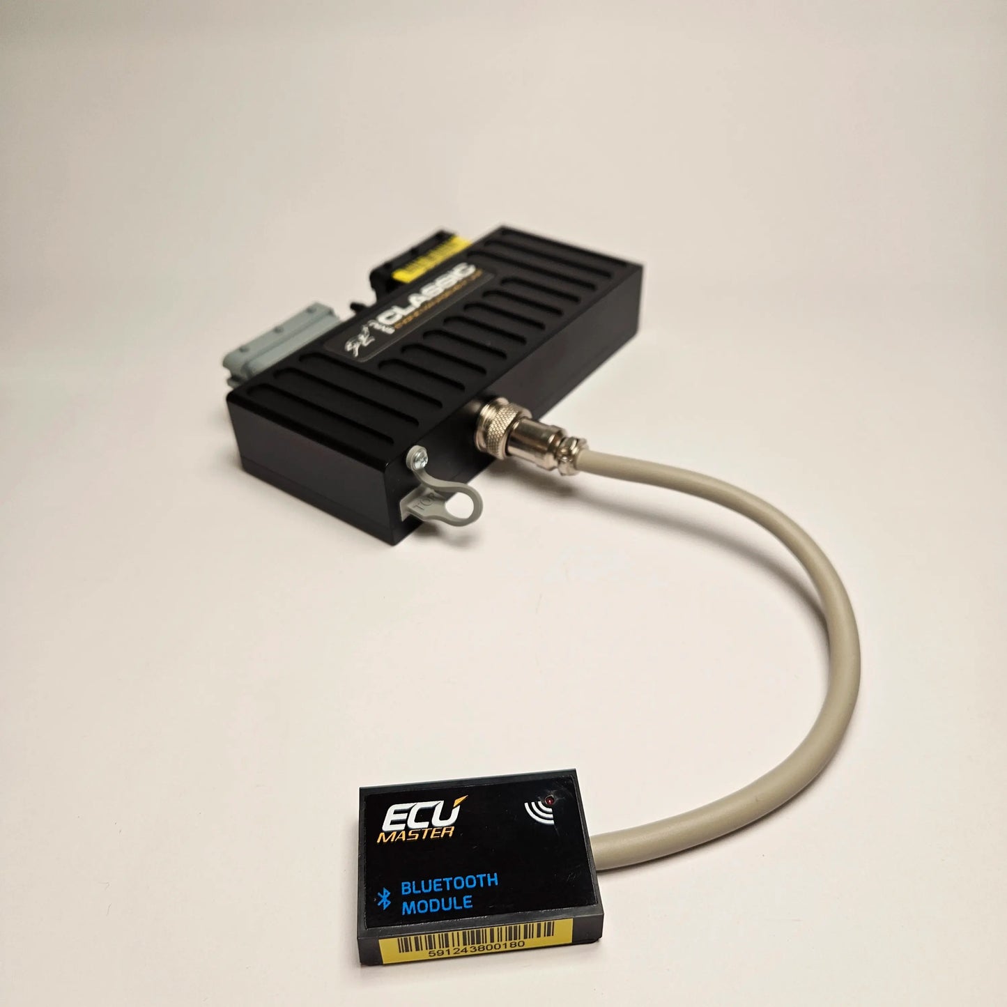 https://www.speeding.no/image/35659/ECU-Master-EMU-bluetooth-module-0002_1.jpg