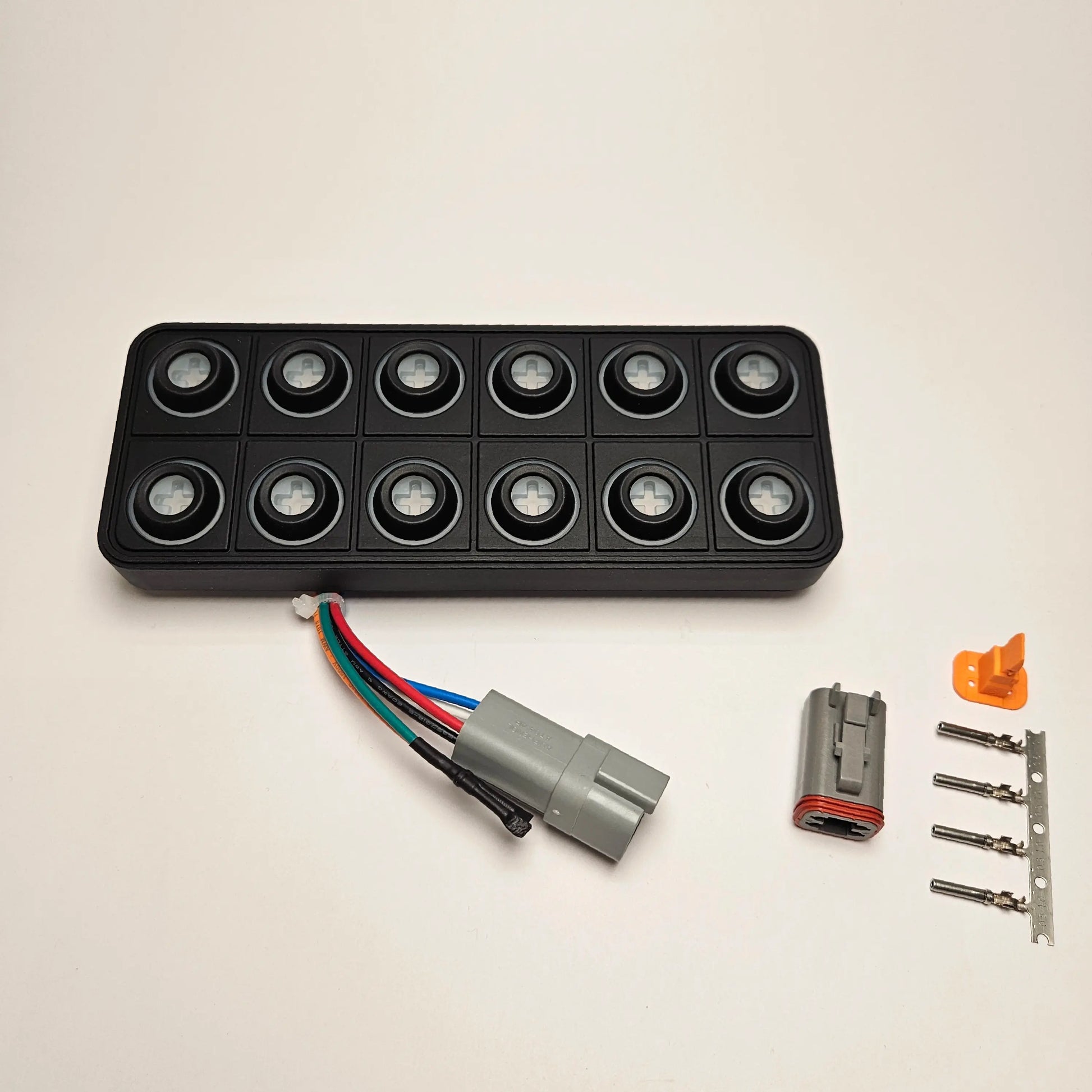 https://www.speeding.no/image/35669/ECU-Master-Keyboard-12-buttons002_1.jpg